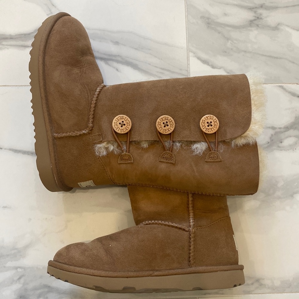 Girls’ Ugg Tall Bailey Button